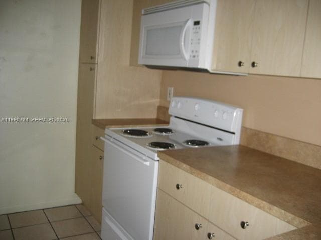 15328 SW 72 ST # 14, Miami FL 33193 — 2