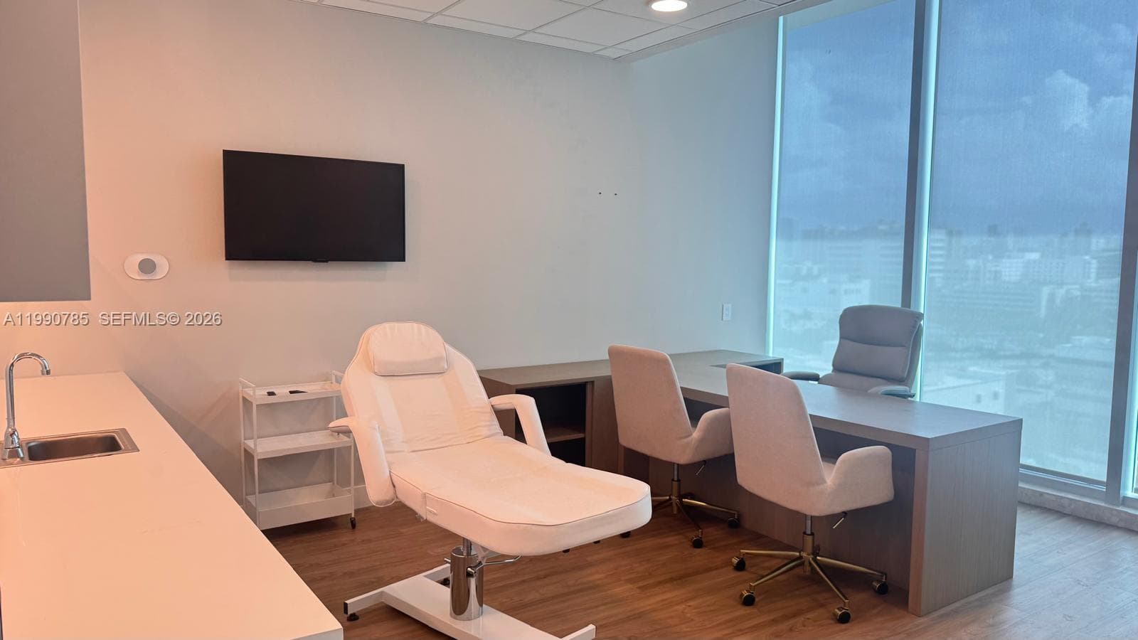 2820 NE 214th St # 1004, Aventura FL 33180 — 28