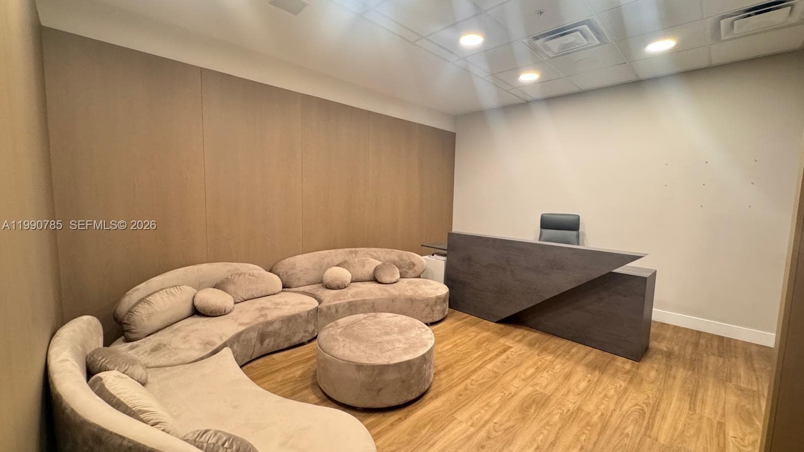 2820 NE 214th St # 1004, Aventura FL 33180 — 14