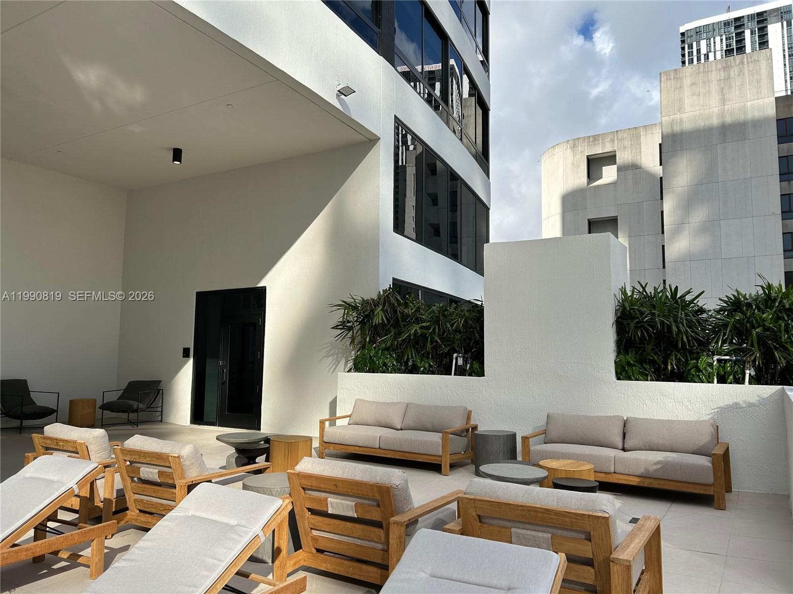 225 N miami ave # 1003, Miami FL 33128 — 42