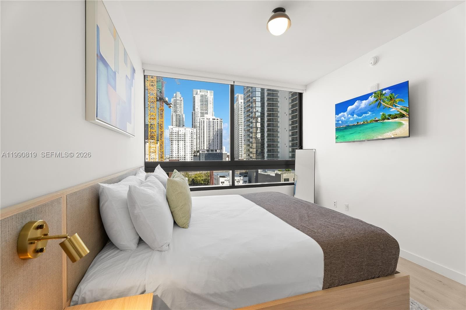 225 N miami ave # 1003, Miami FL 33128 — 17