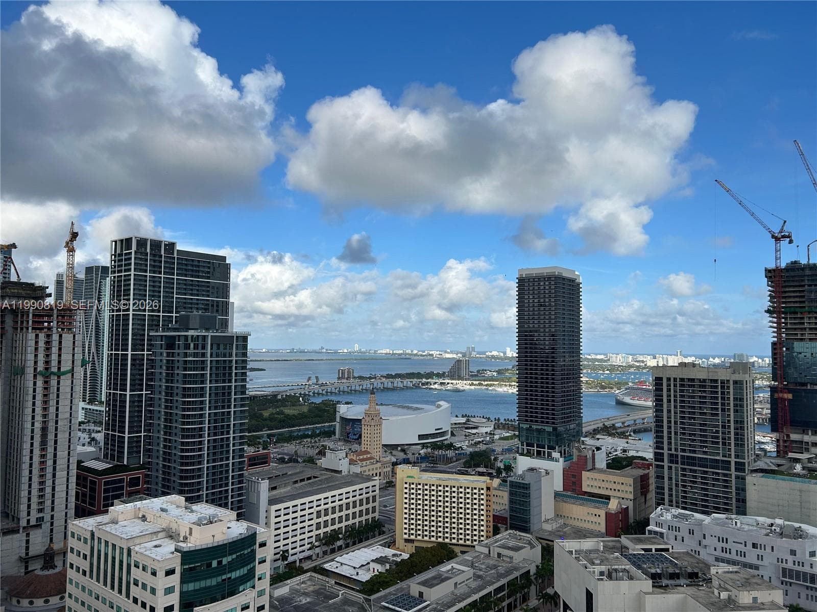225 N miami ave # 1003, Miami FL 33128 — 33