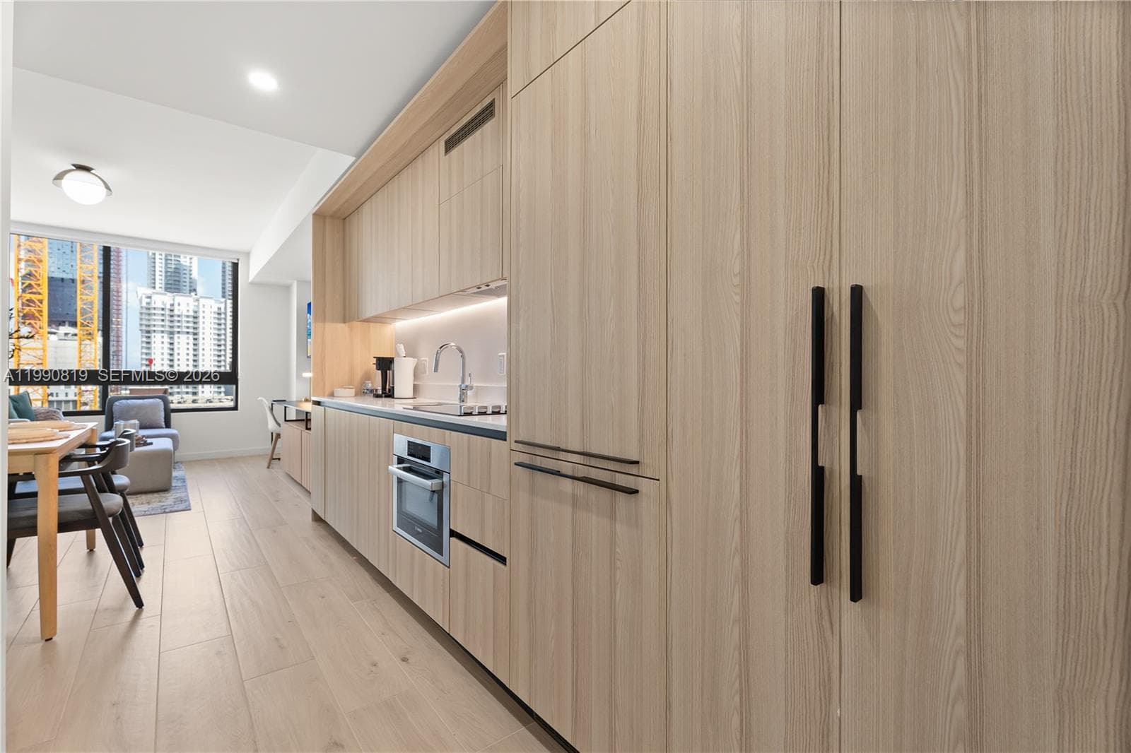 225 N miami ave # 1003, Miami FL 33128 — 11