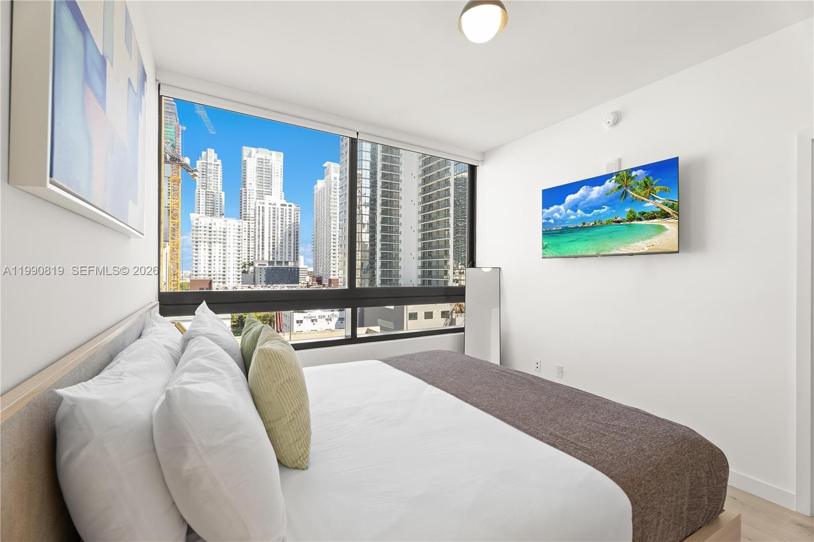 225 N miami ave # 1003, Miami FL 33128 — 19