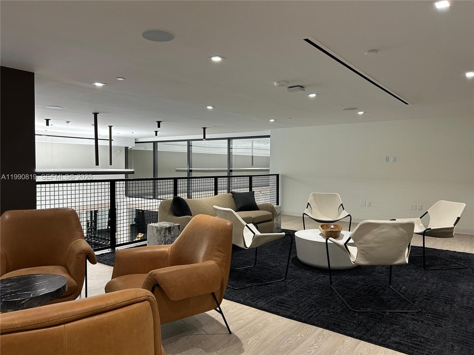 225 N miami ave # 1003, Miami FL 33128 — 39