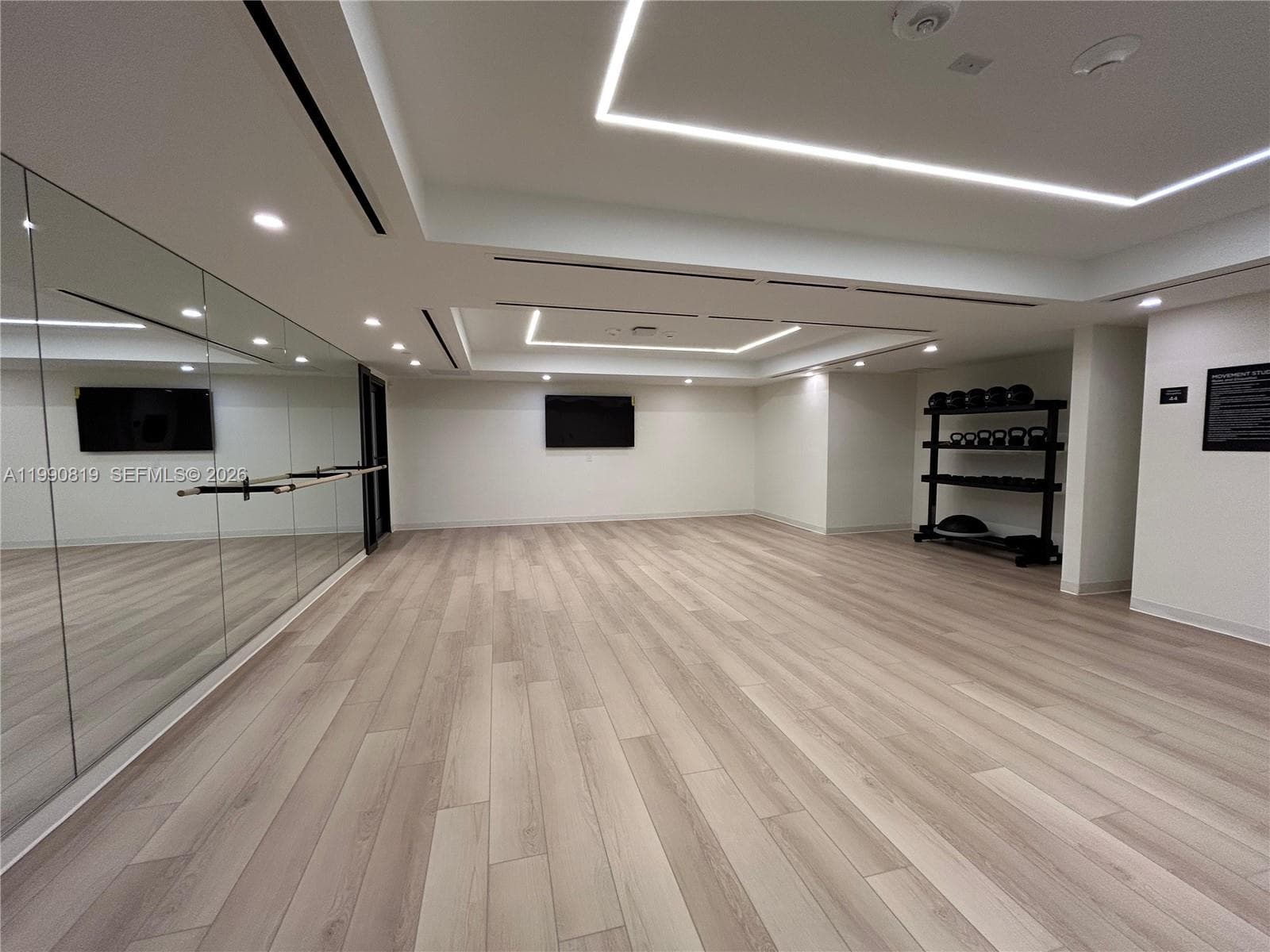 225 N miami ave # 1003, Miami FL 33128 — 29