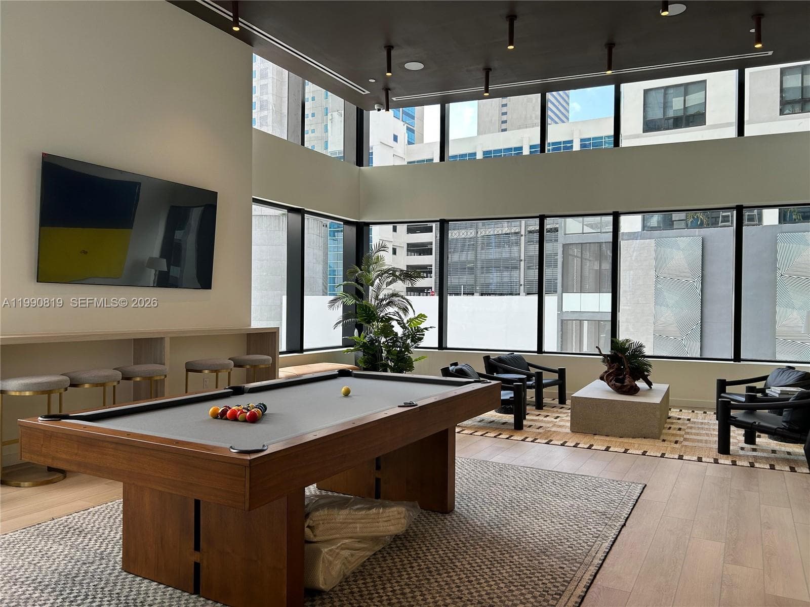 225 N miami ave # 1003, Miami FL 33128 — 25