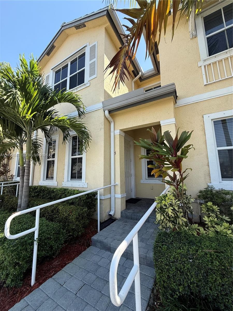 134 SE 28 Ter # 6, Homestead FL 33033 — 1