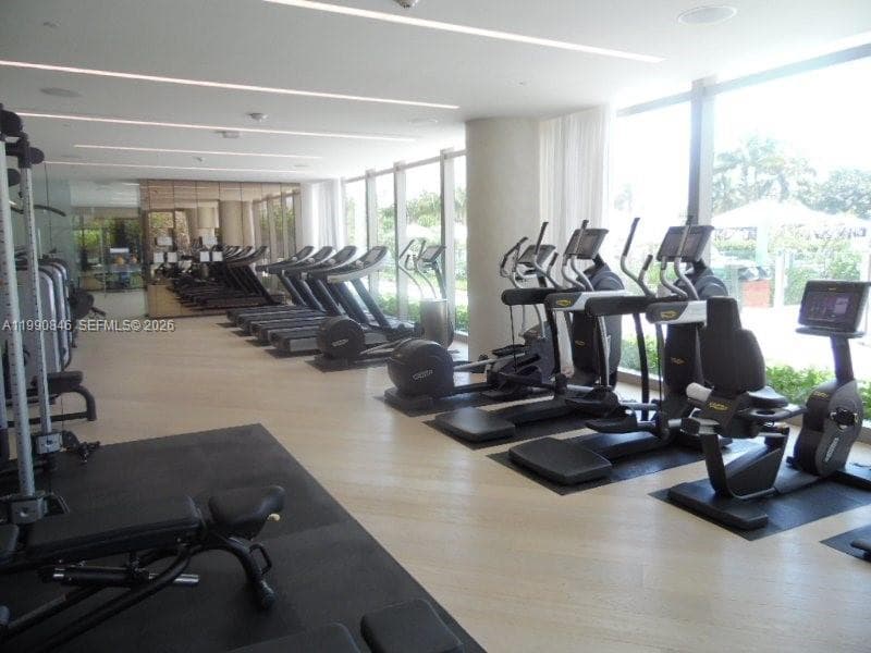 10203 Collins Ave # 905, Bal Harbour FL 33154 — 28
