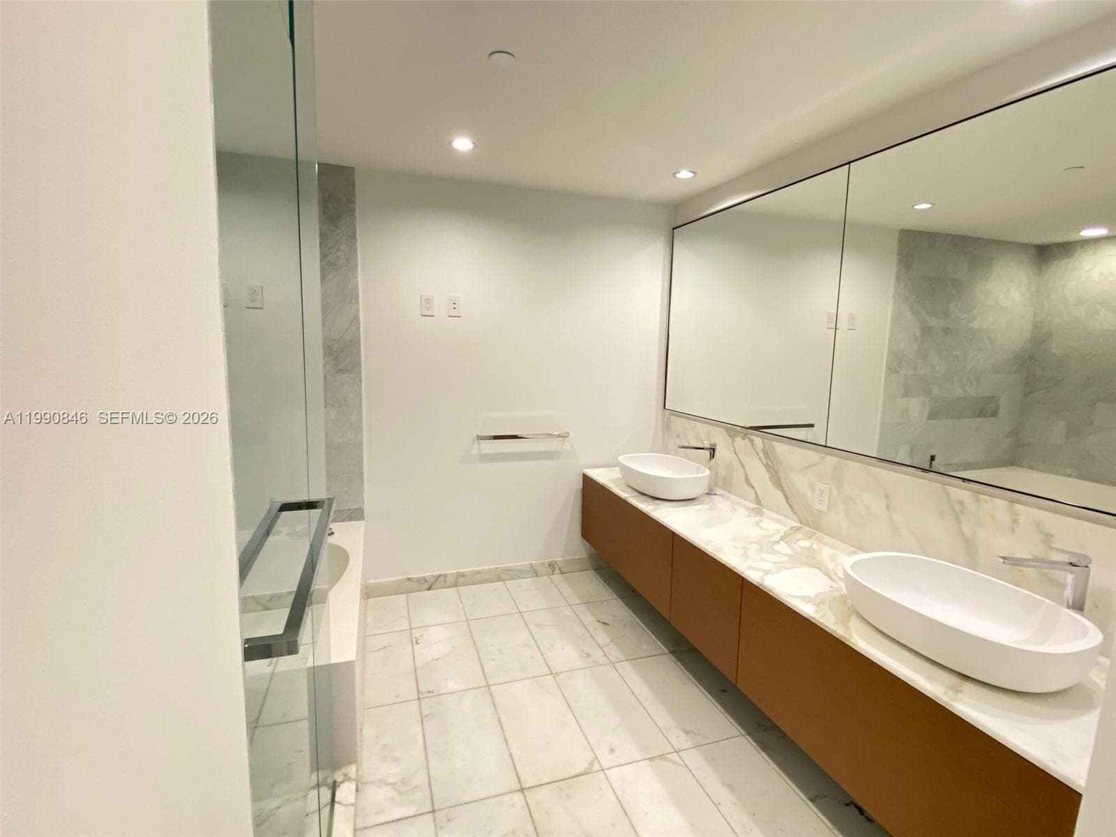 10203 Collins Ave # 905, Bal Harbour FL 33154 — 10