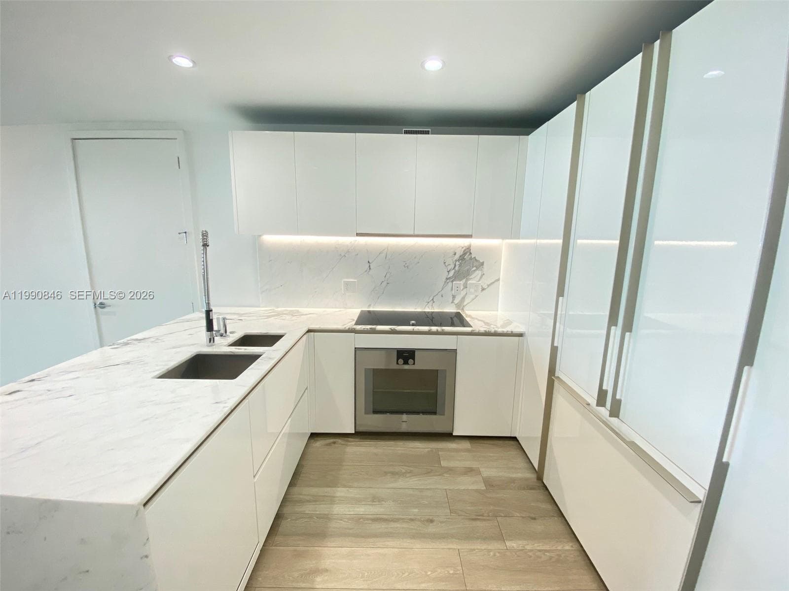 10203 Collins Ave # 905, Bal Harbour FL 33154 — 8