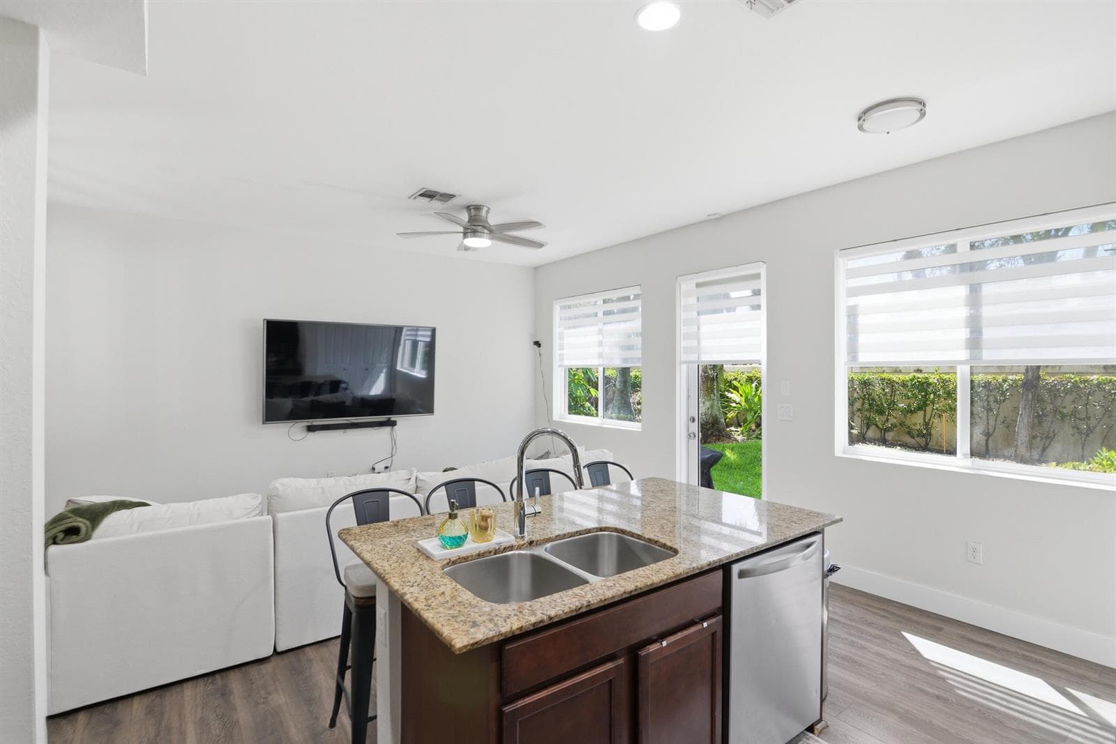 21482 NW 14th Court # 21482, Miami Gardens FL 33169 — 15