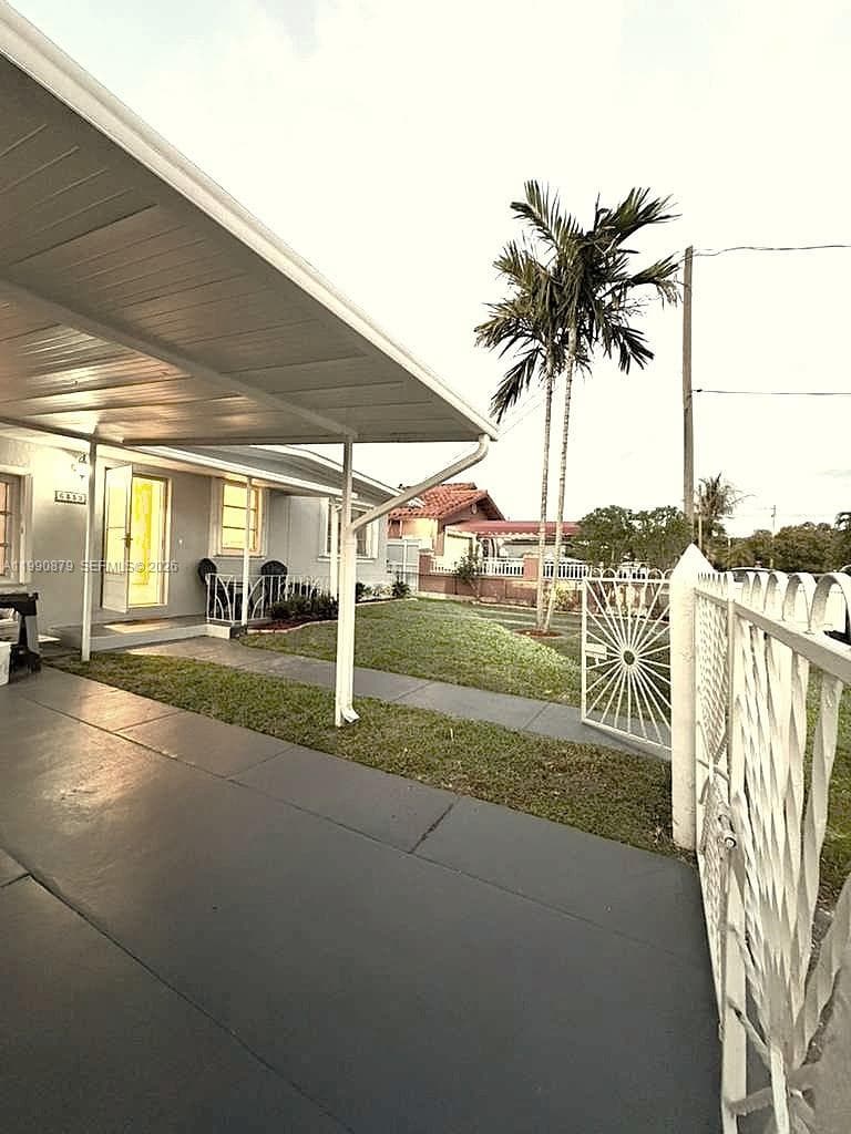 6339 SW 32nd St, Miami FL 33155 — 4