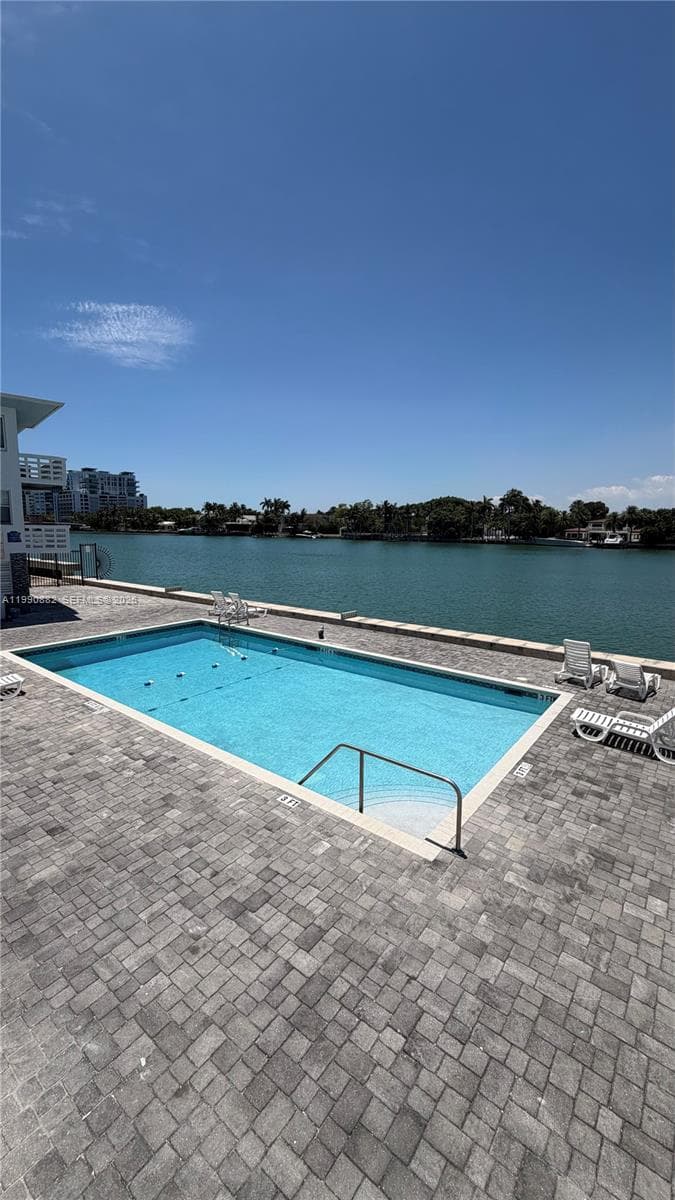 6484 Indian Creek Dr # 107, Miami Beach FL 33141 — 12