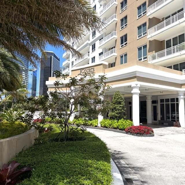 801 Brickell Key Blvd # 3008, Miami FL 33131 — 2
