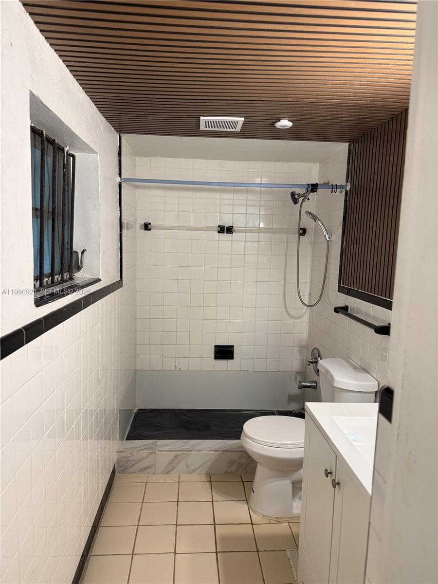 1230 NW 180th Ter # 1, Miami Gardens FL 33169 — 6