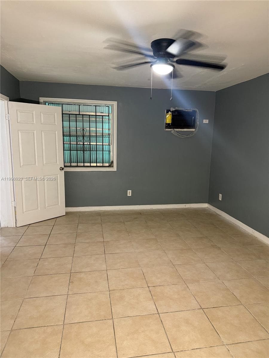 1230 NW 180th Ter # 1, Miami Gardens FL 33169 — 1