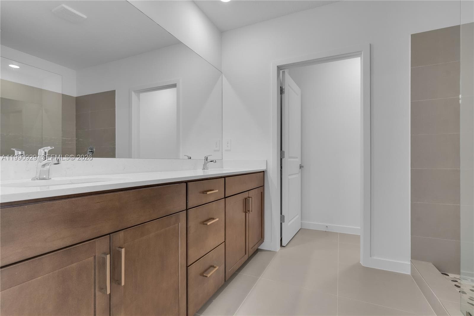 615 NE 1st Terrace, Florida City FL 33034 — 16