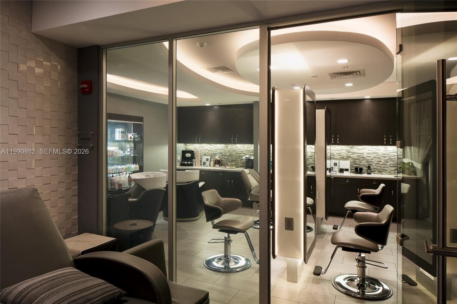 21050 Point Pl # 401, Aventura FL 33180 — 47