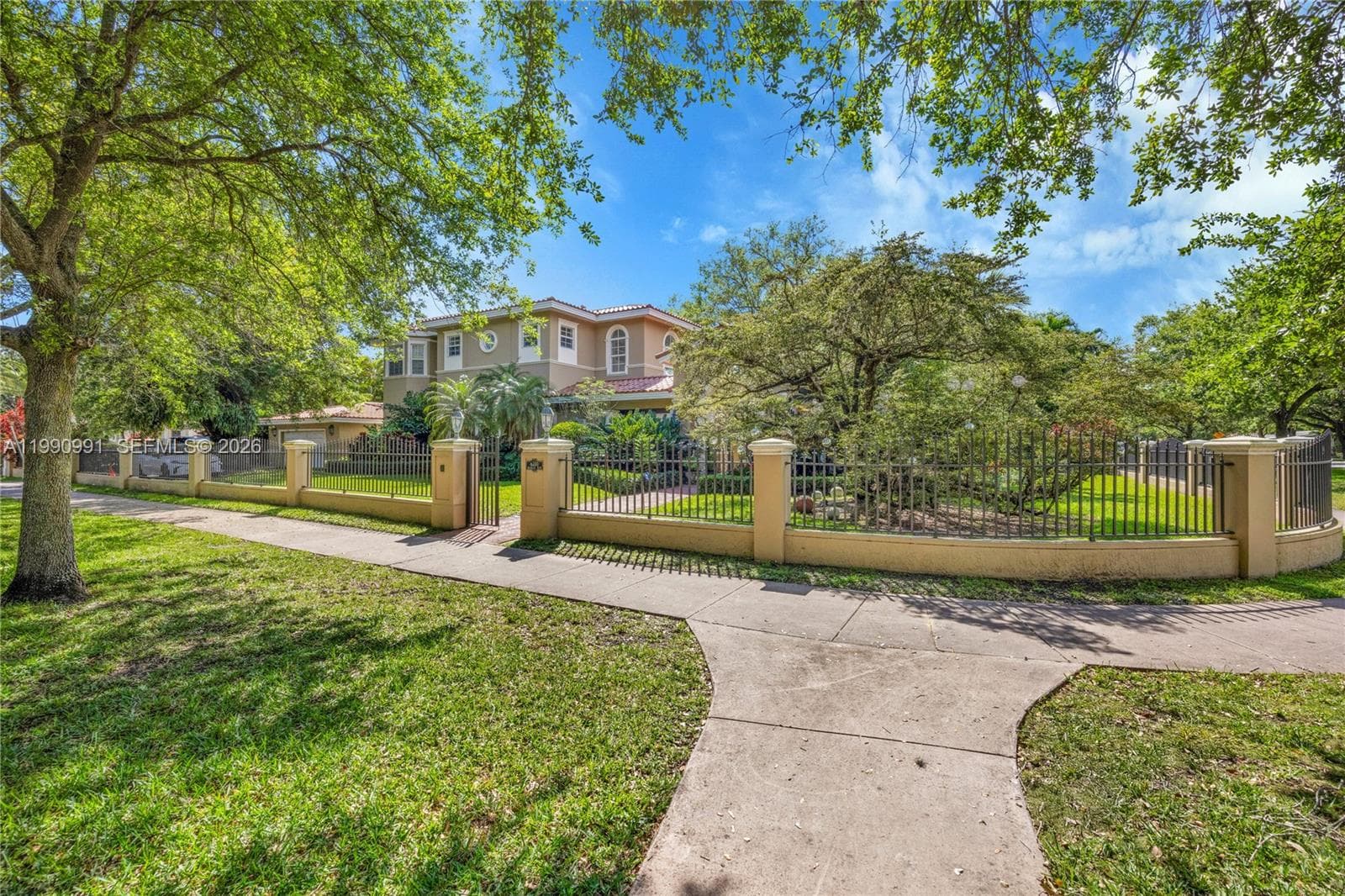 6200 Granada Blvd, Coral Gables FL 33146 — 2