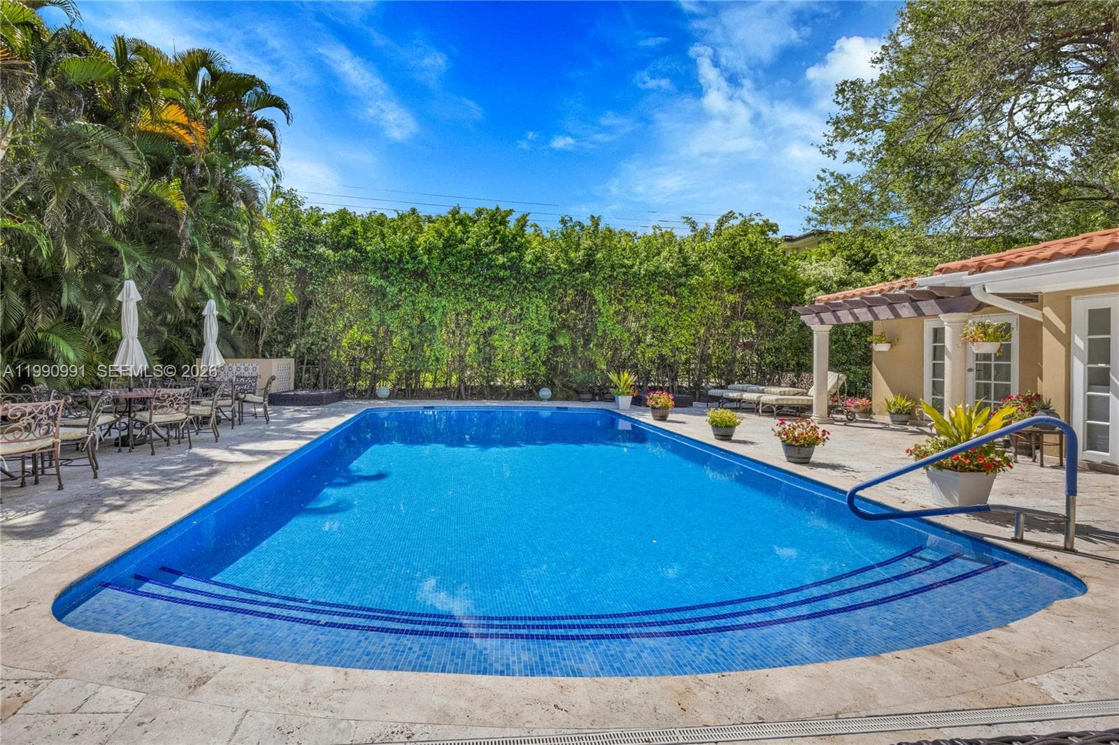6200 Granada Blvd, Coral Gables FL 33146 — 25