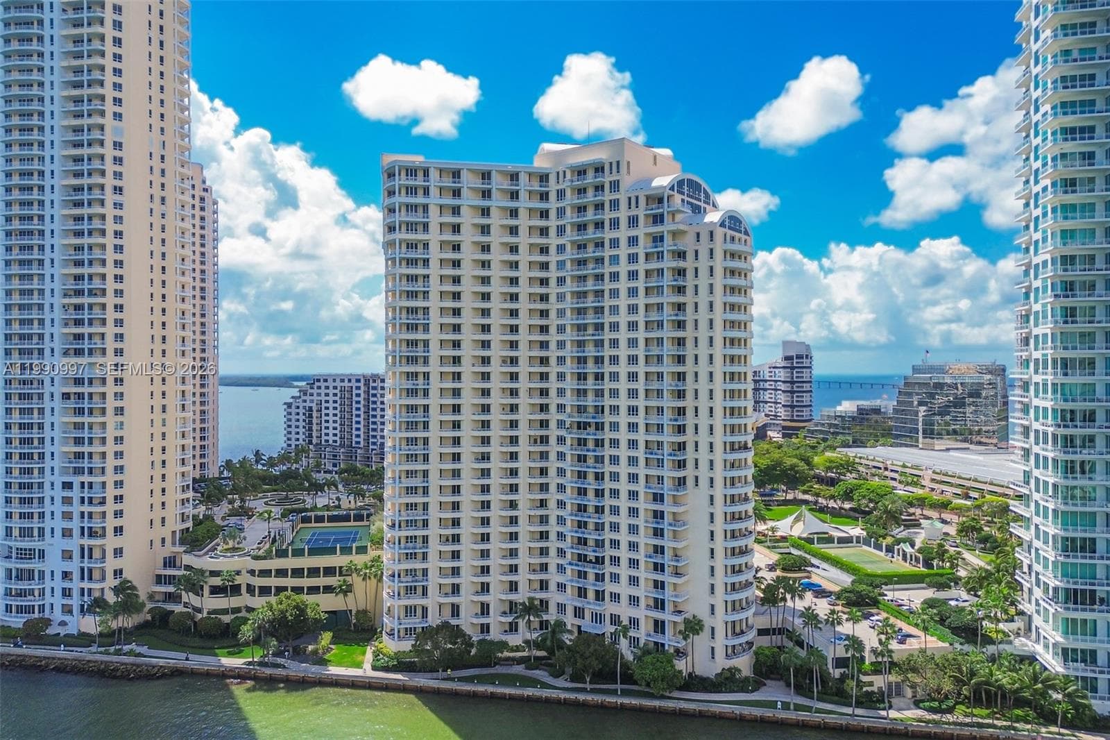 888 Brickell Key Dr # 807, Miami FL 33131 — 53