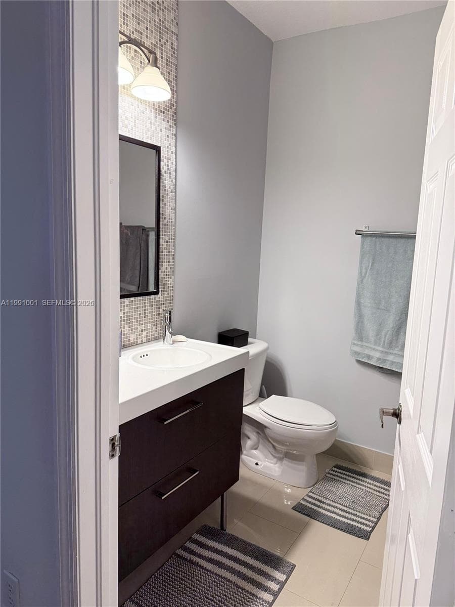 7809 NW 114th Path, Doral FL 33178 — 12