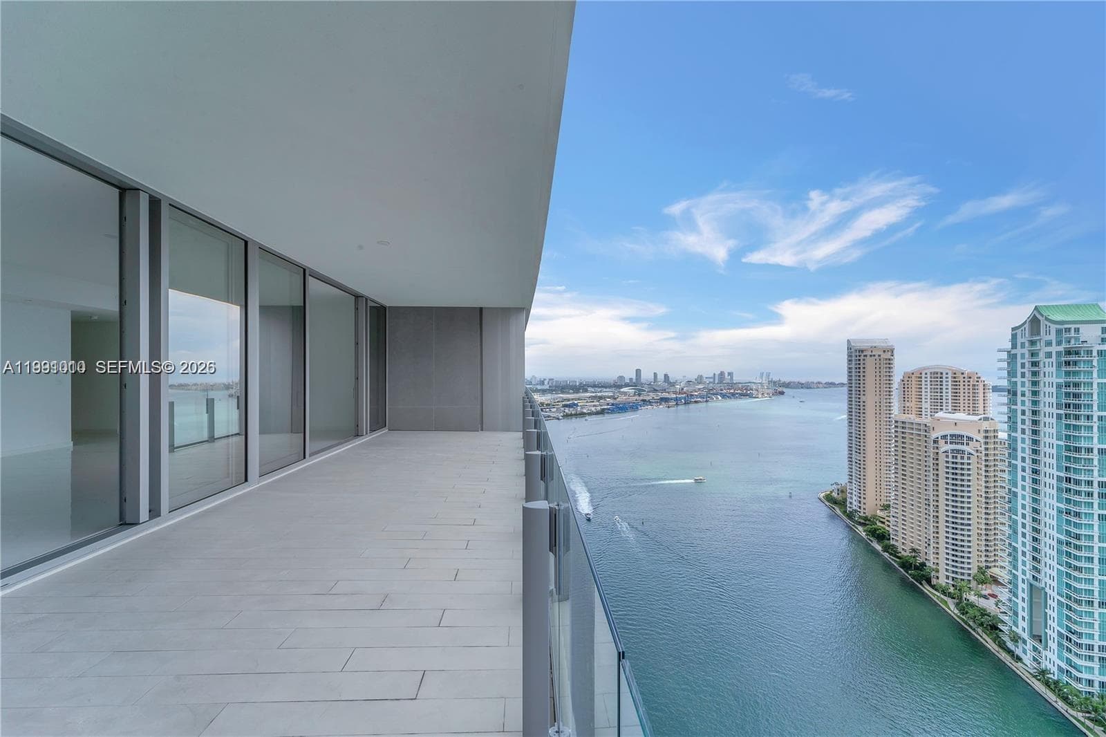 300 Biscayne Boulevard Way # 1902E, Miami FL 33131 — 21