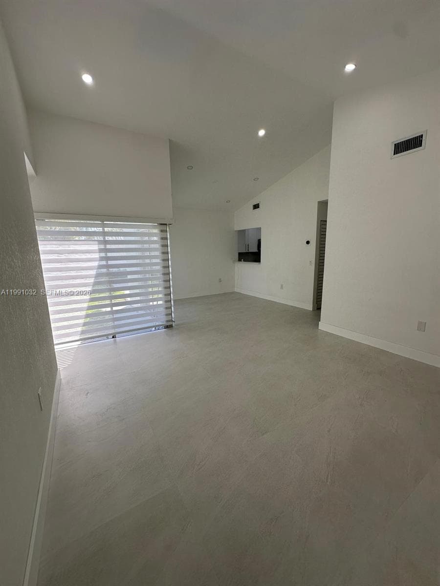 20926 SW 124th Ave Rd, Miami FL 33177 — 3
