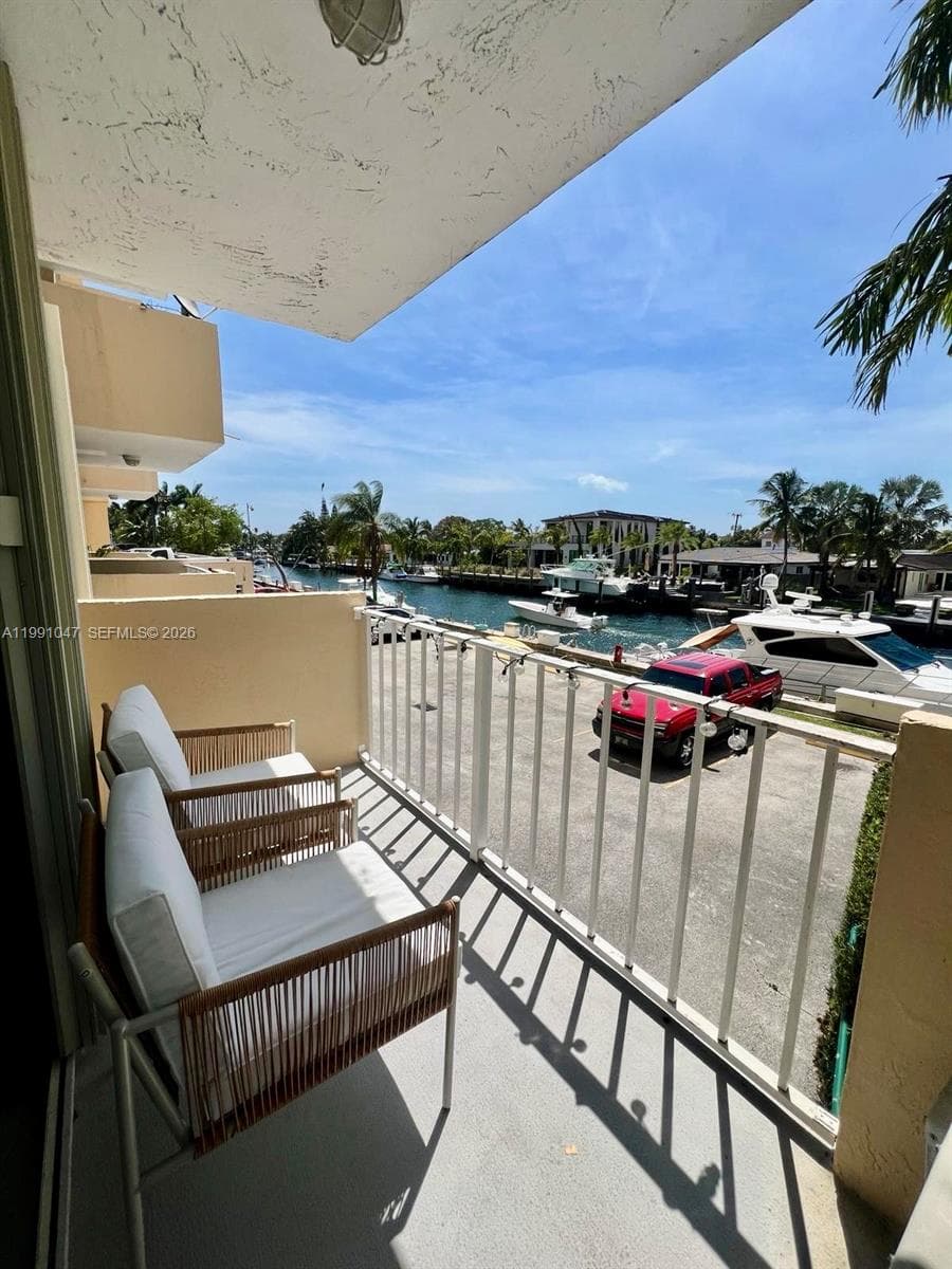 2350 NE 135th St # 208, North Miami FL 33181 — 6