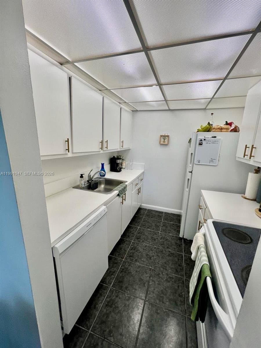 2350 NE 135th St # 208, North Miami FL 33181 — 4