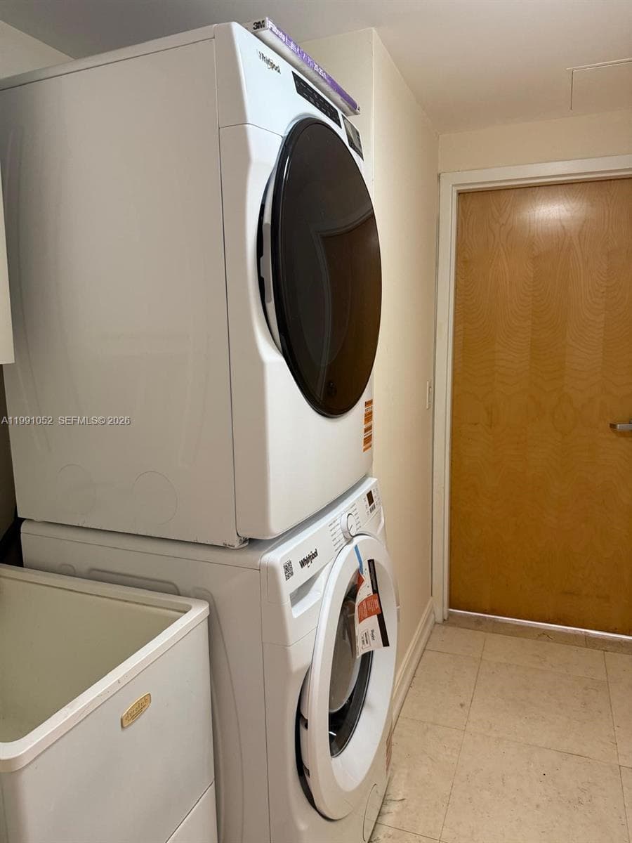 19400 Turnberry Way # 1621, Aventura FL 33180 — 22