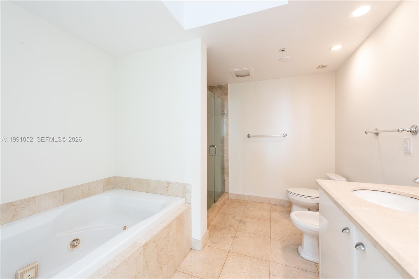 19400 Turnberry Way # 1621, Aventura FL 33180 — 15