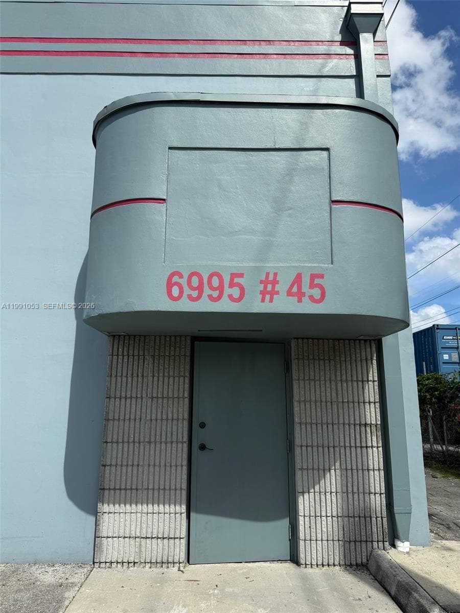 6995 NW 82nd Ave # 45, Medley FL 33166 — 5