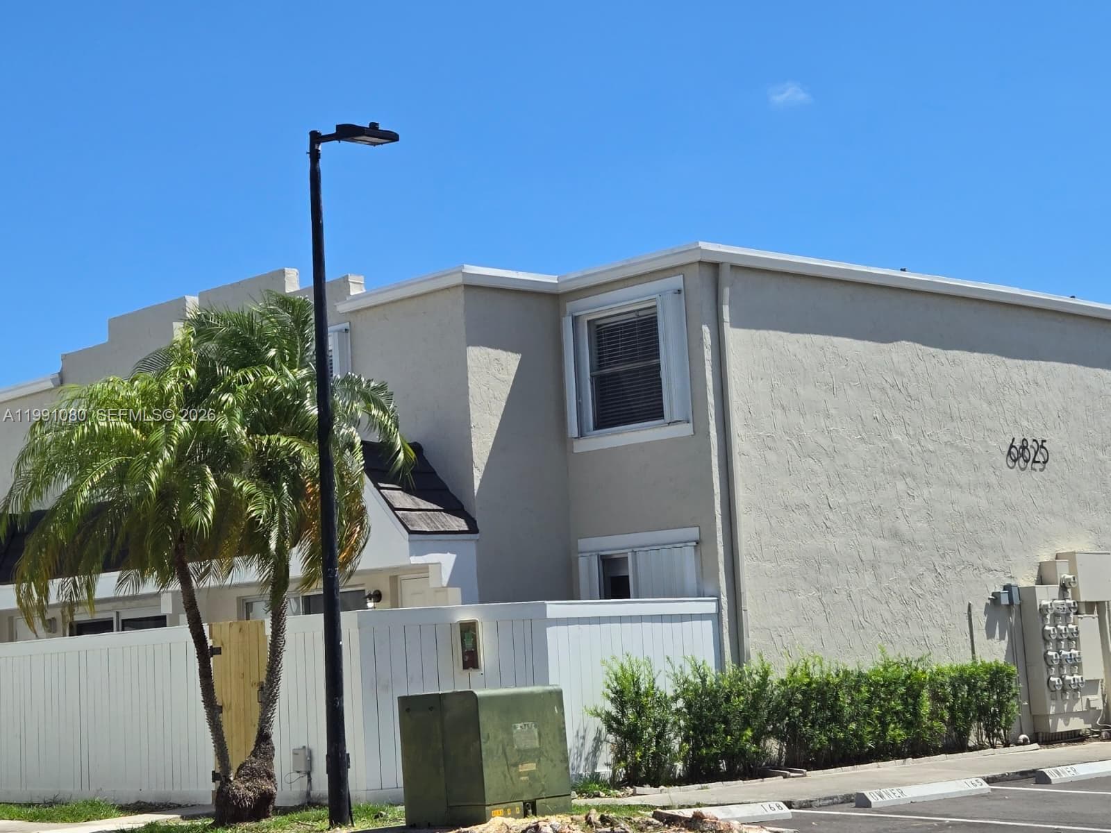 6825 SW 45th Ln # 12, Miami FL 33155 — 17