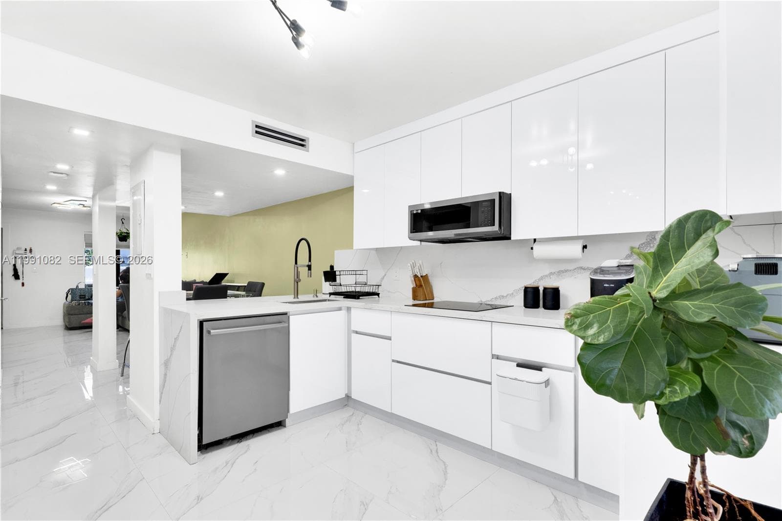 5362 W 24th Ave # 117, Hialeah FL 33016 — 22