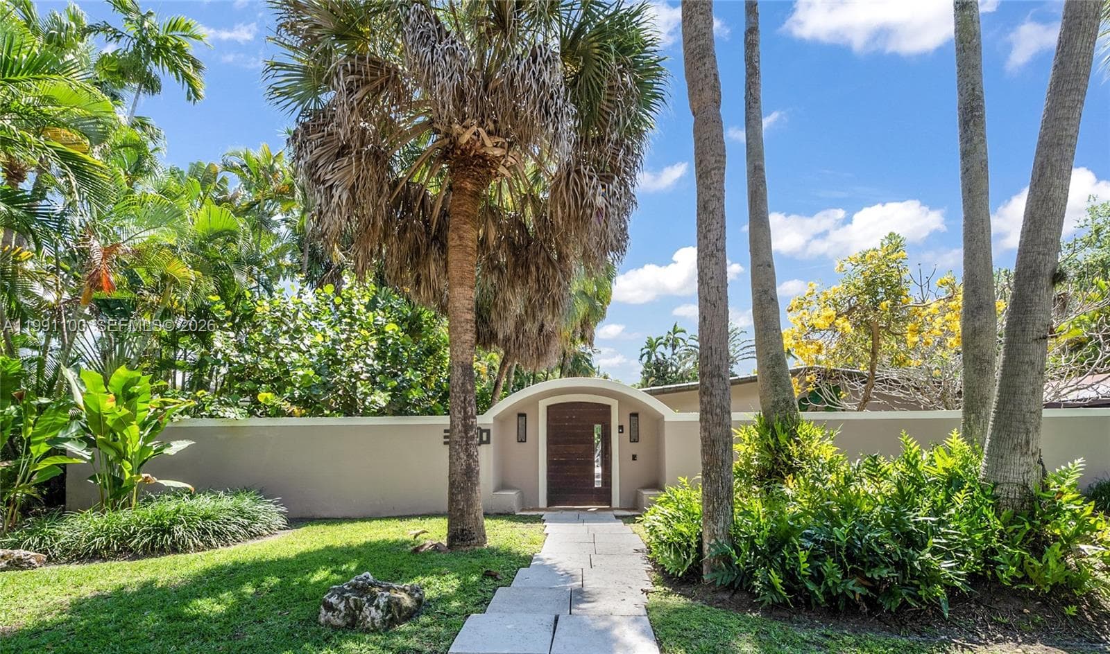 3620 Battersea Rd, Miami FL 33133 — 4