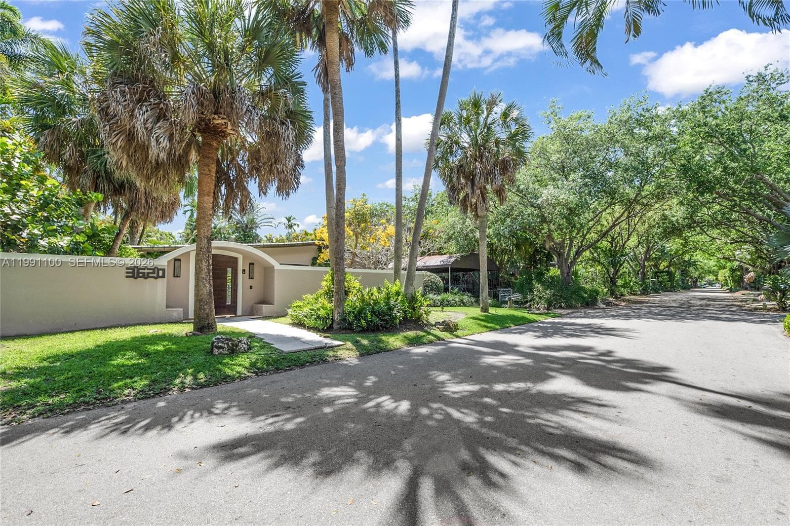 3620 Battersea Rd, Miami FL 33133 — 25
