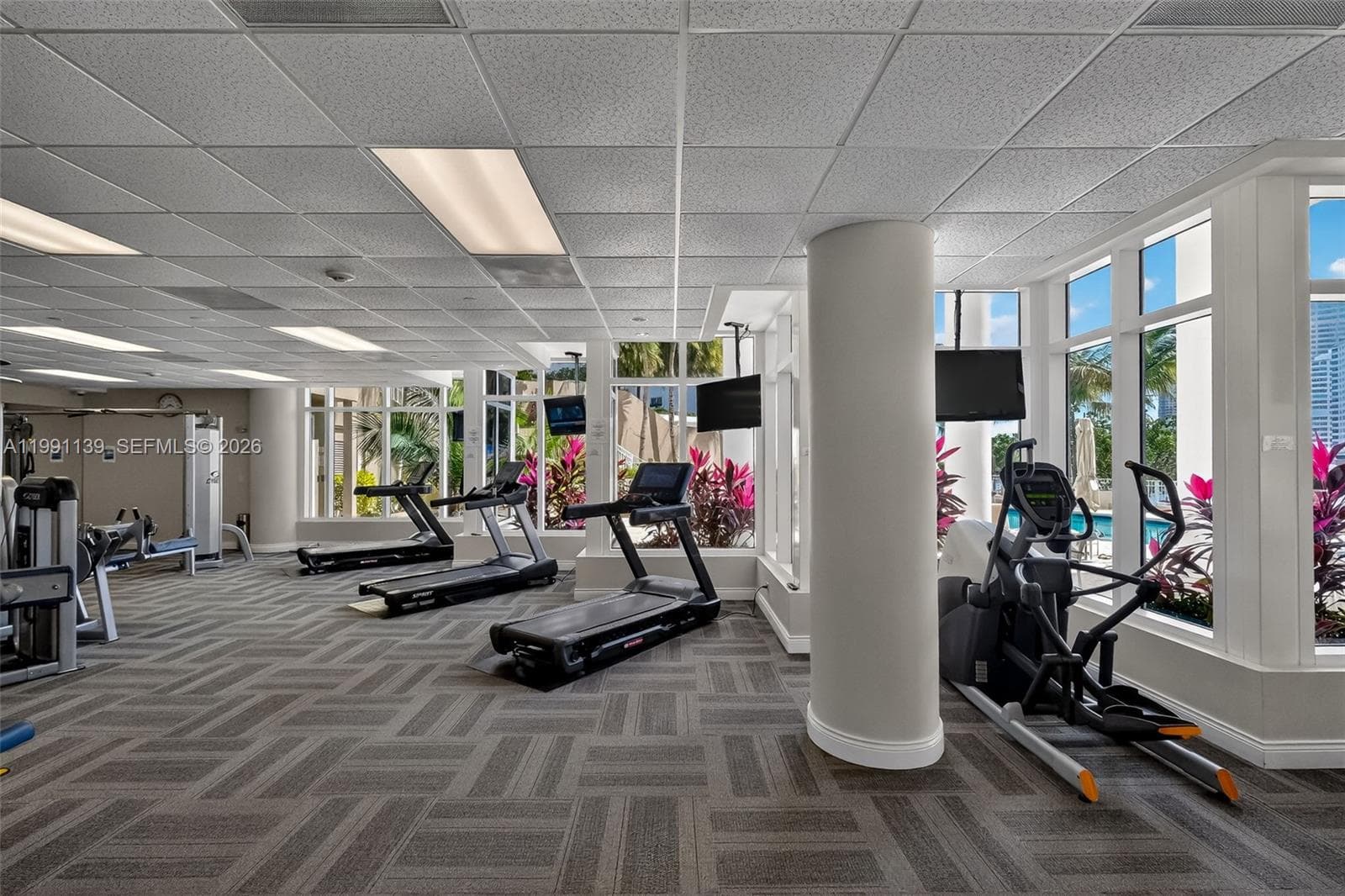 801 Brickell Key Blvd # 2502, Miami FL 33131 — 32