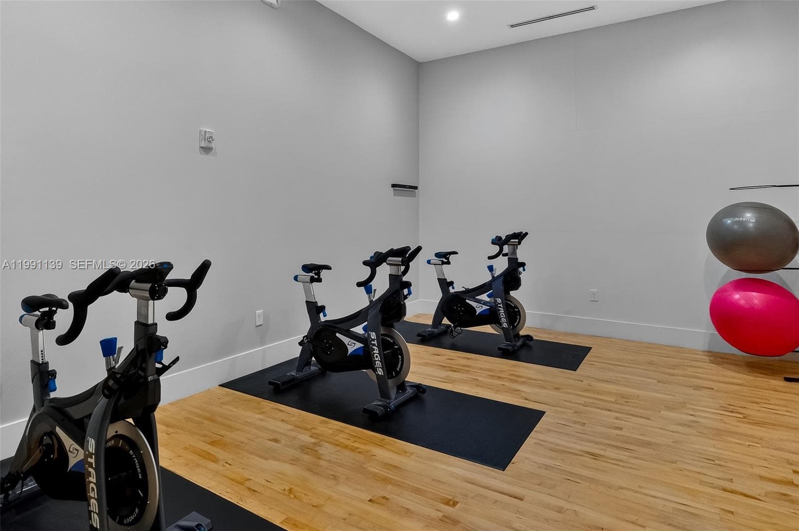 801 Brickell Key Blvd # 2502, Miami FL 33131 — 37