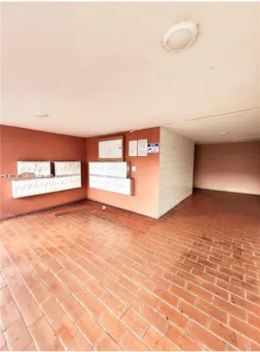 5765 W 25th Ct # 211, Hialeah FL 33016 — 2