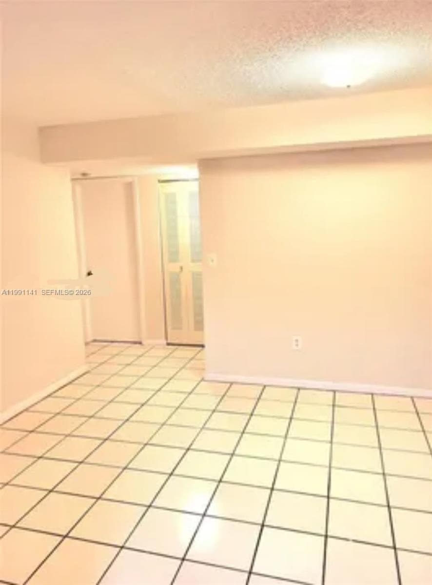 5765 W 25th Ct # 211, Hialeah FL 33016 — 12