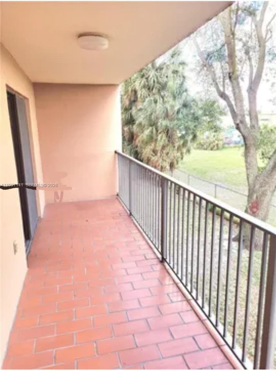 5765 W 25th Ct # 211, Hialeah FL 33016 — 24