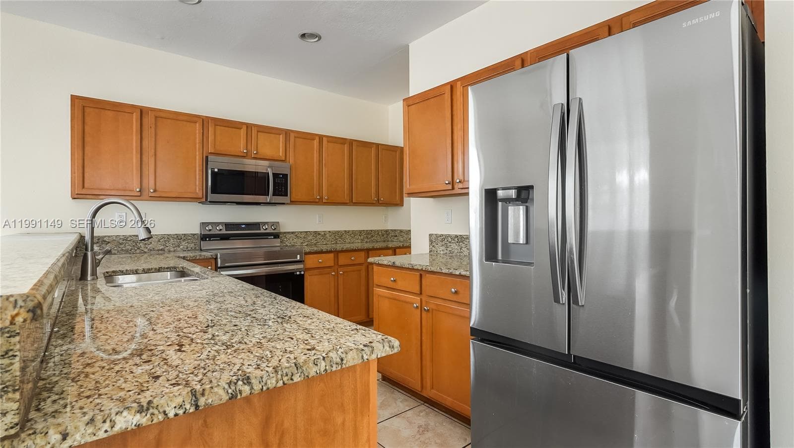 8841 W 34th Ct, Hialeah FL 33018 — 22
