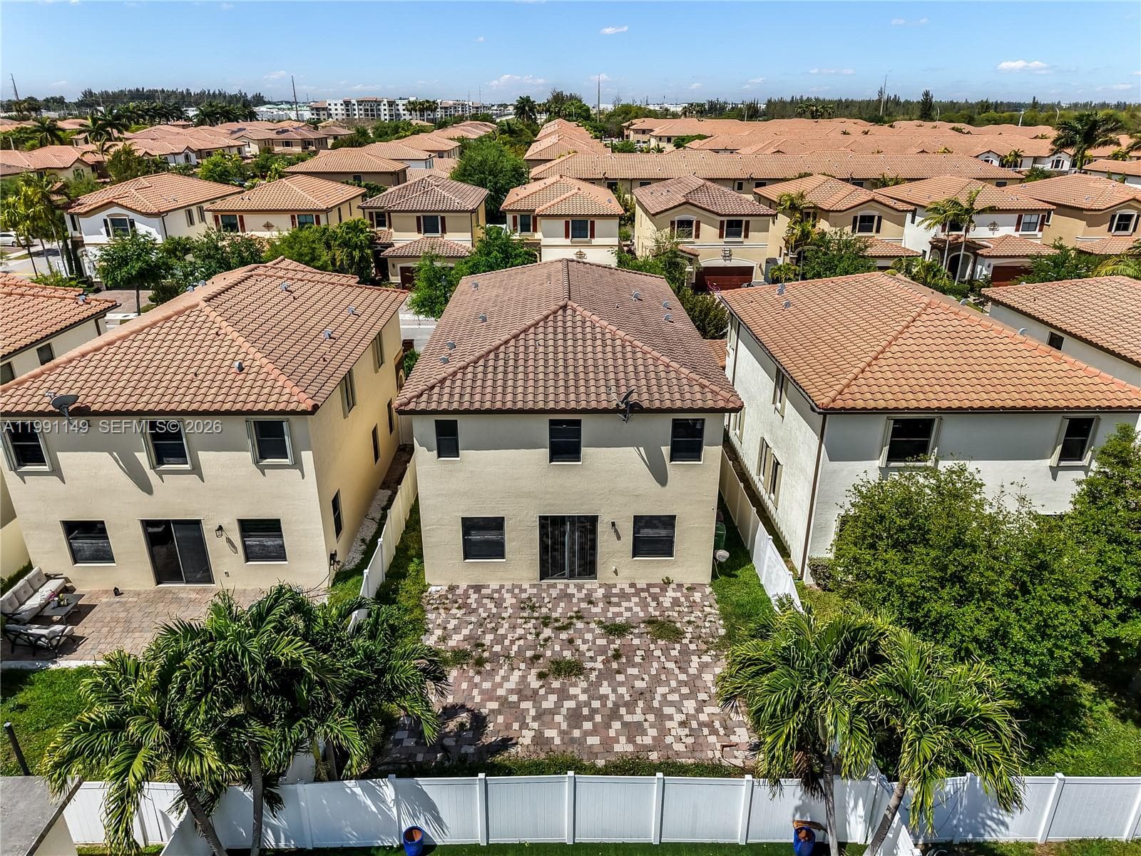 8841 W 34th Ct, Hialeah FL 33018 — 5