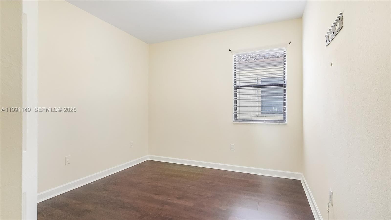 8841 W 34th Ct, Hialeah FL 33018 — 41