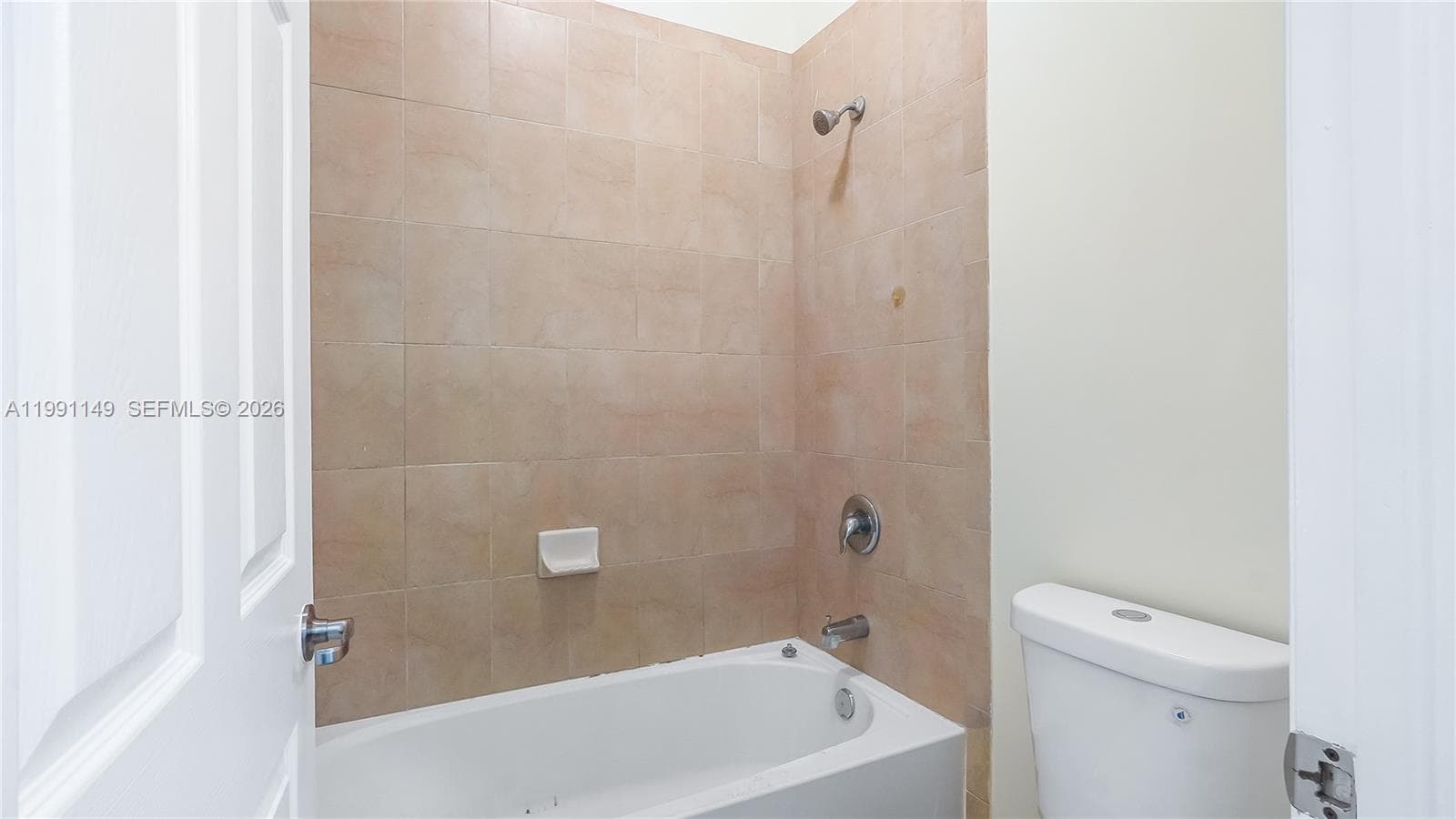 8841 W 34th Ct, Hialeah FL 33018 — 59