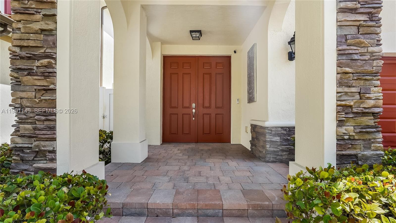 8841 W 34th Ct, Hialeah FL 33018 — 11
