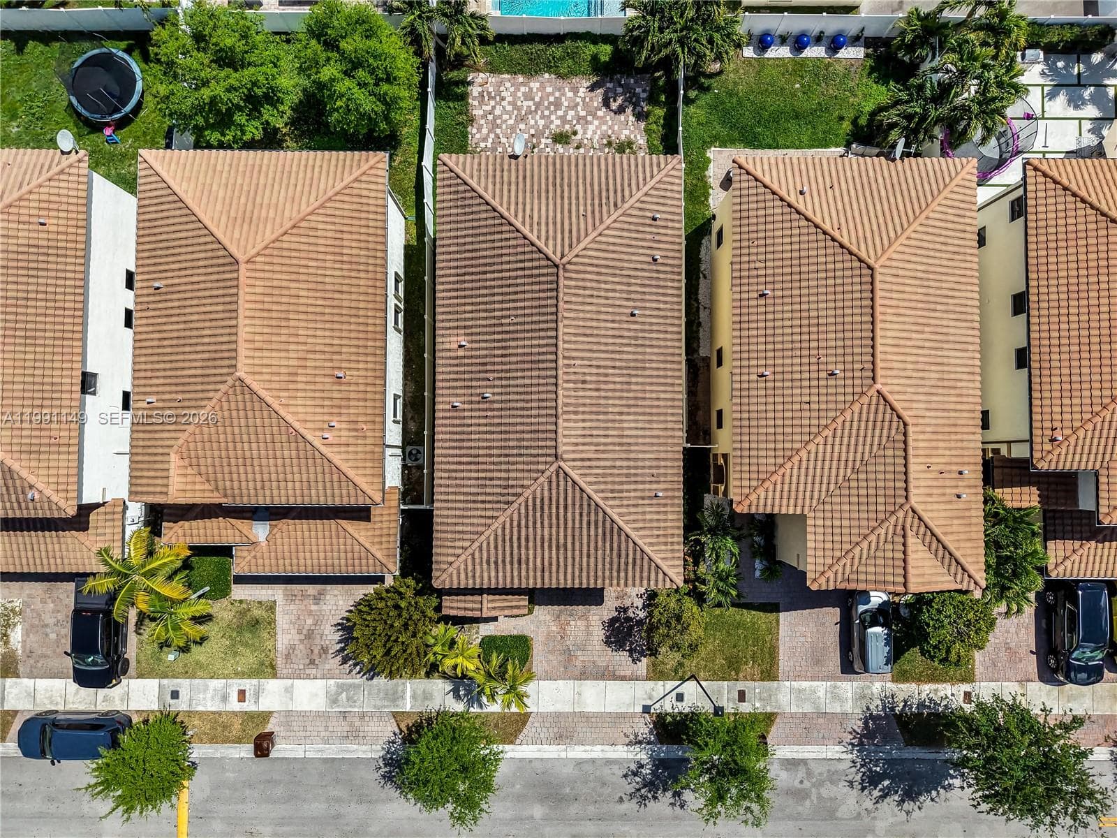 8841 W 34th Ct, Hialeah FL 33018 — 4