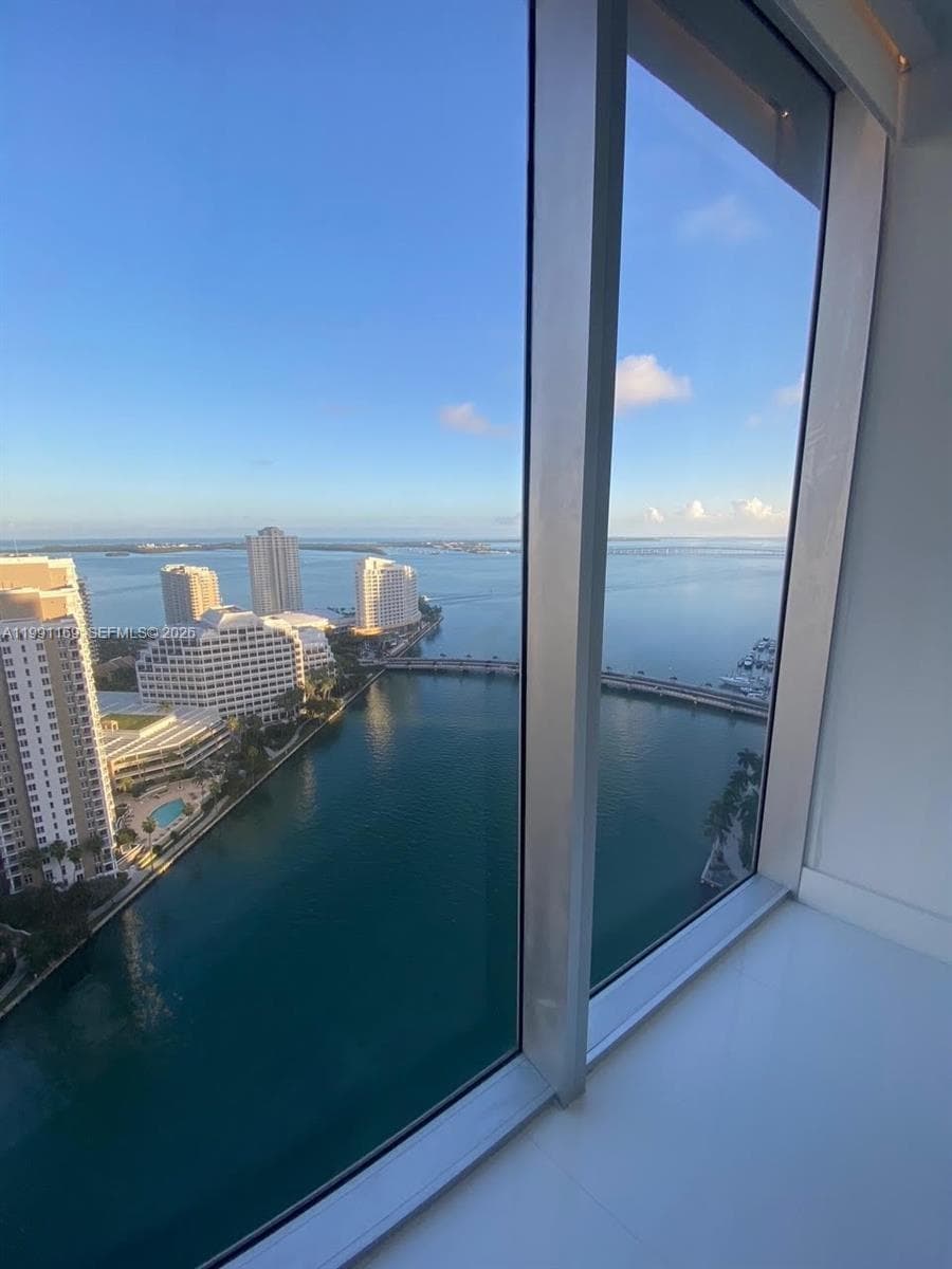 495 Brickell Ave # 2902, Miami FL 33131 — 15